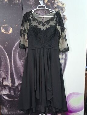 JJs House Black Evening Dress Lined with Sheer Bodice And Sleeves Size 14